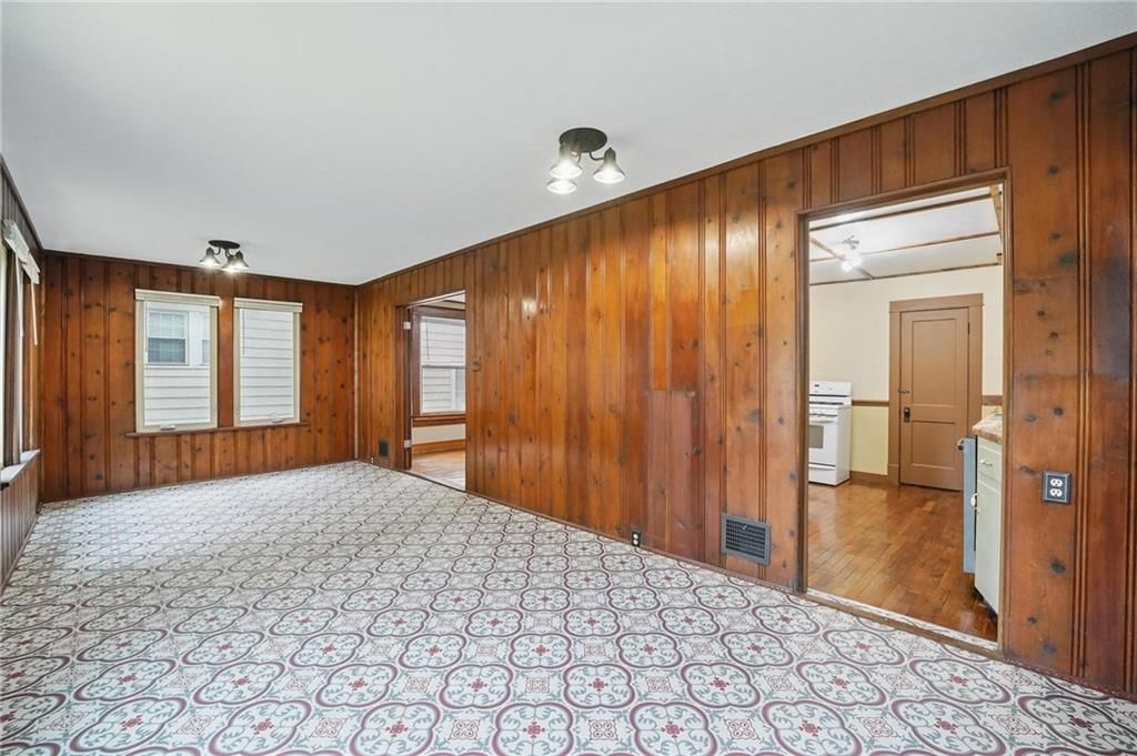 409 N Elmwood Avenue — photo 17