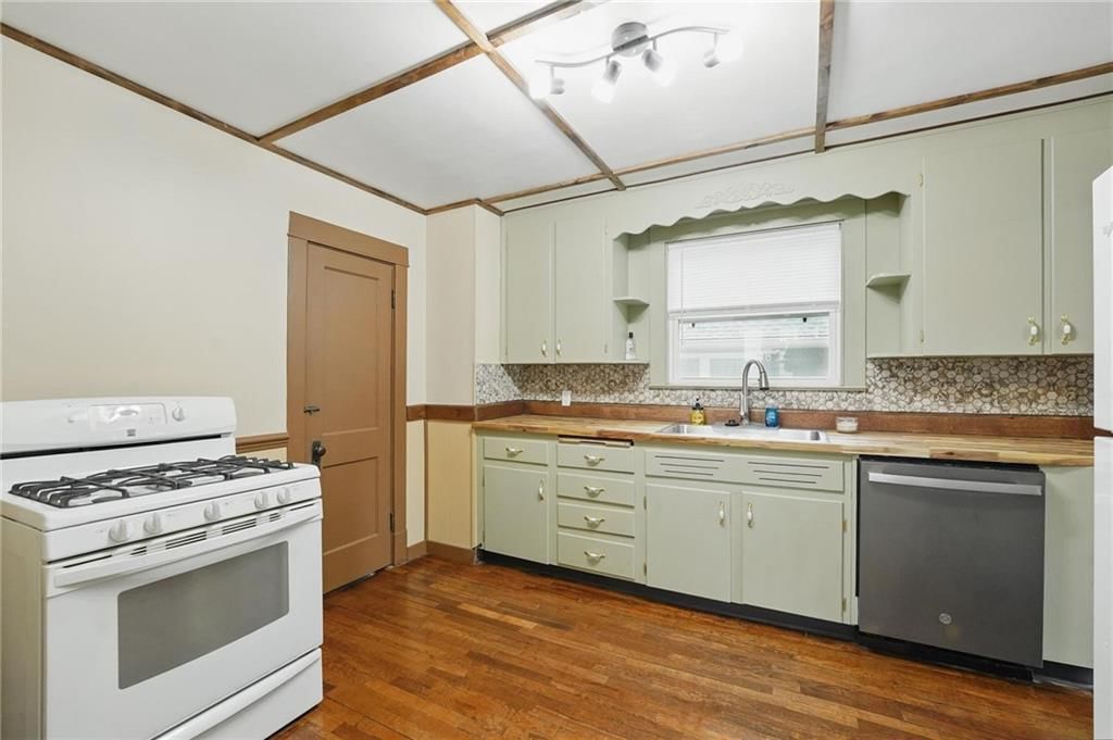 409 N Elmwood Avenue — photo 18