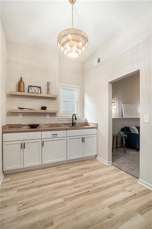1345 NE Foxwood Drive — photo 9