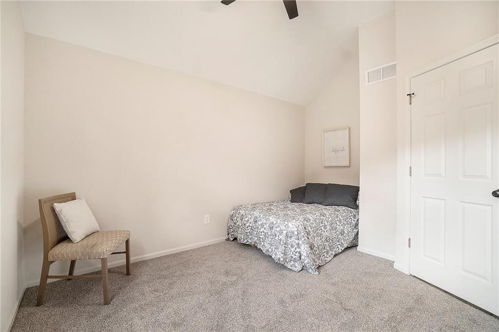 1345 NE Foxwood Drive — photo 30