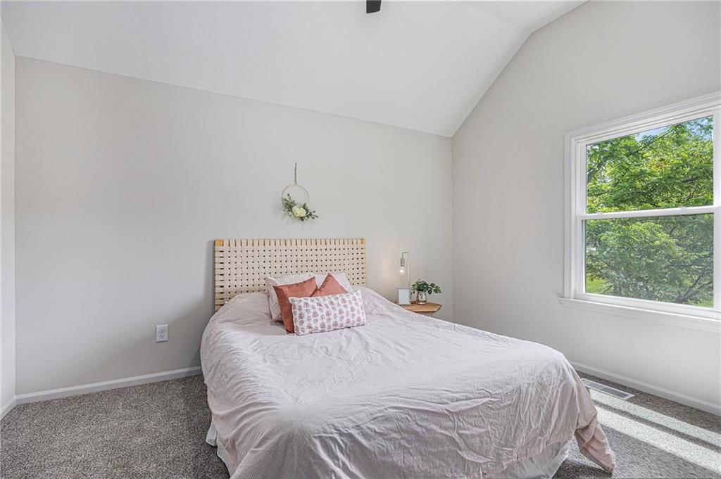 1345 NE Foxwood Drive — photo 32
