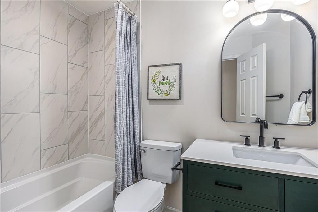 1345 NE Foxwood Drive — photo 33