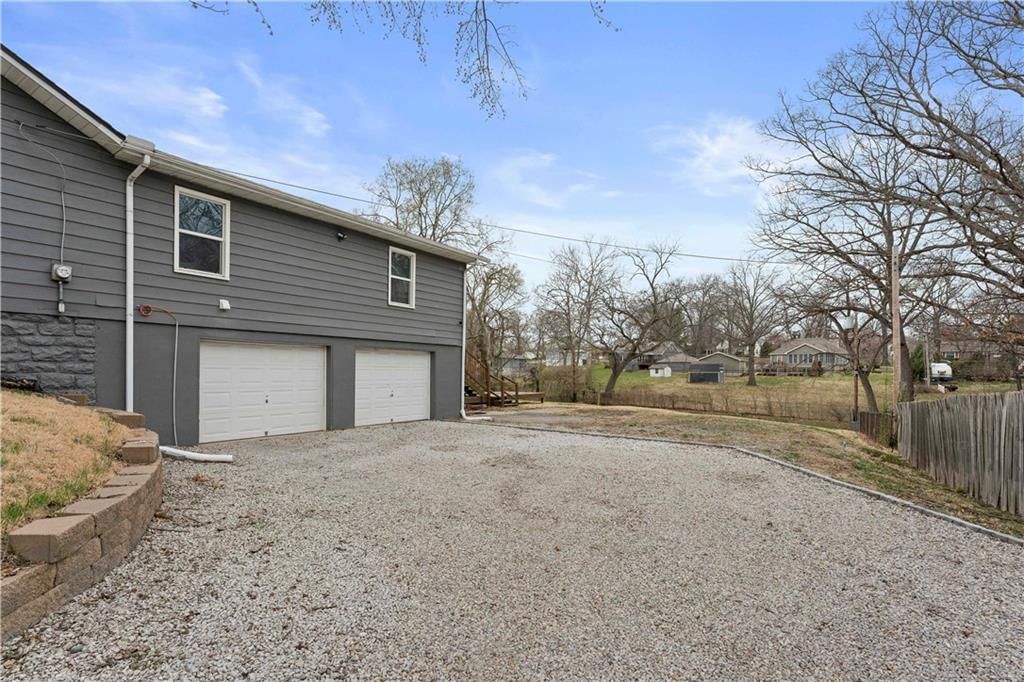 5318 N Indiana Avenue — photo 19