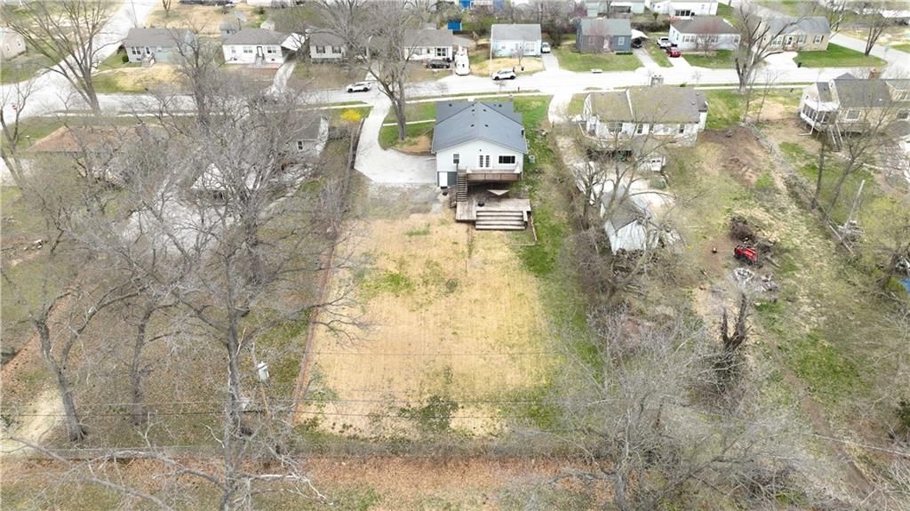 5318 N Indiana Avenue — photo 21