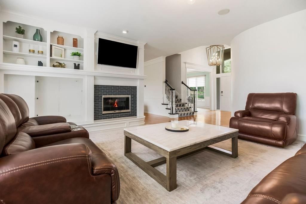 9233 Redbud Lane — photo 8