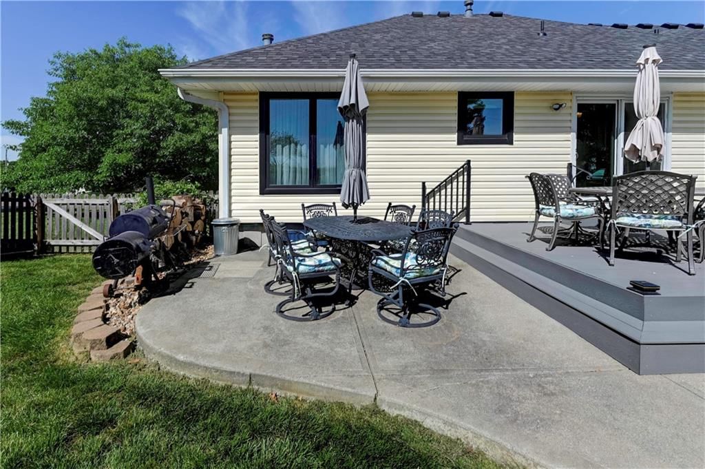 Photo 31 of 35 - 17700 157th Street