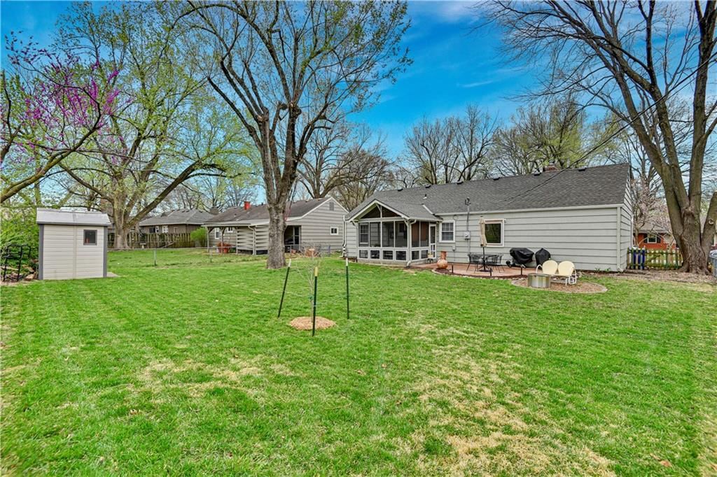 7920 W 92nd Place — photo 31