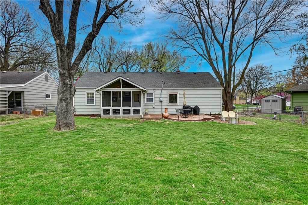 7920 W 92nd Place — photo 32