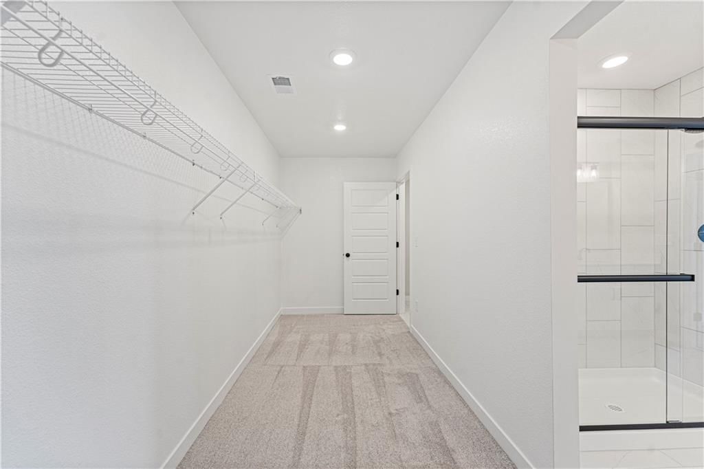 Photo 17 of 39 - 17123 W 197th Street