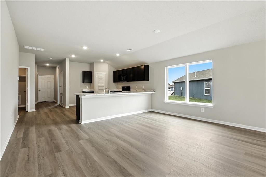 597 W Fountain Street — photo 13