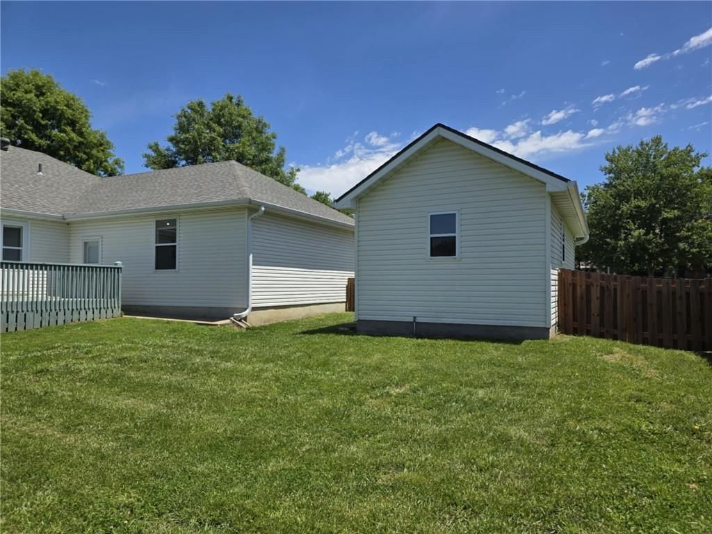 200 W Allison Lane — photo 17