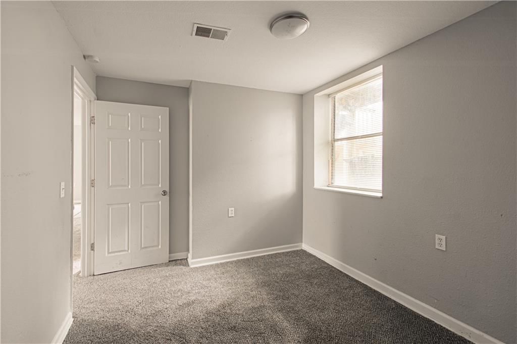 5926 Agnes Avenue — photo 9