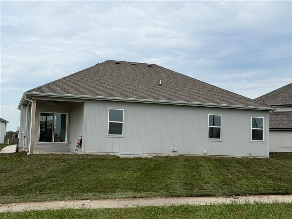 15595 N Sheridan Court, Basehor, KS: listing photo 2
