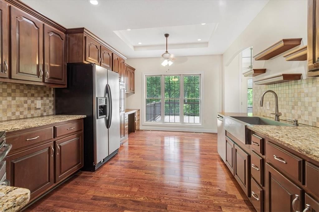 906 Cheatham Court — photo 17
