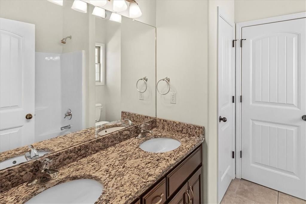 906 Cheatham Court — photo 31