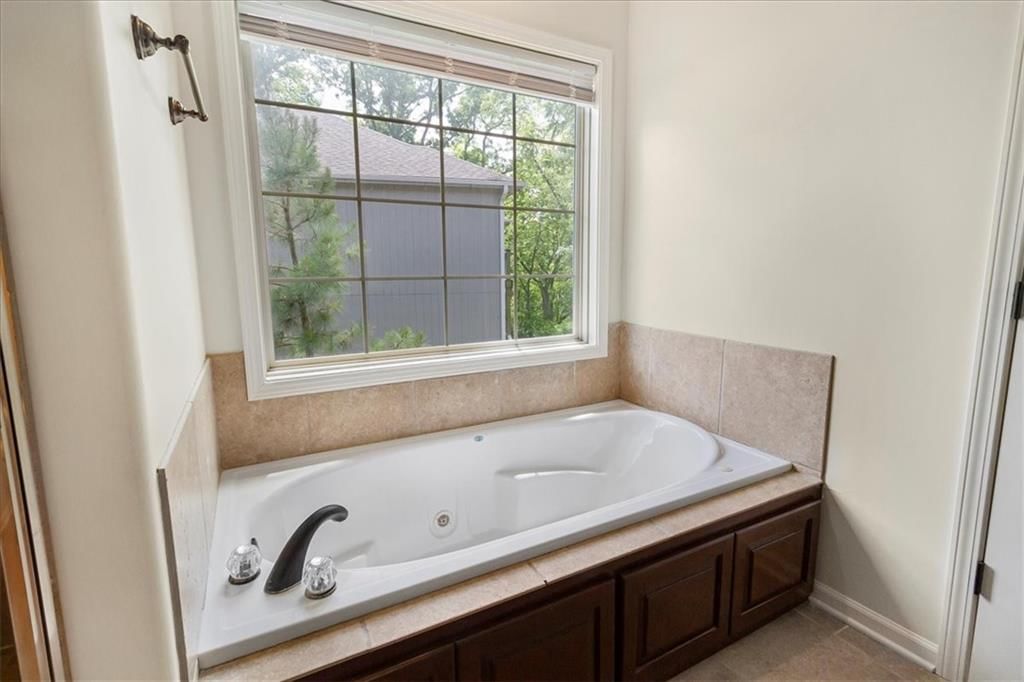 906 Cheatham Court — photo 36
