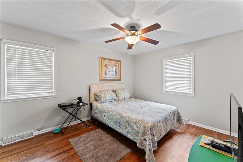 5421 Queal Drive — photo 16