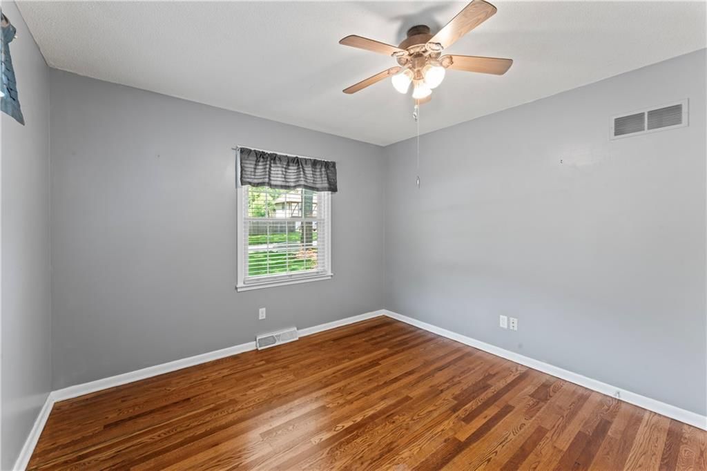 5421 Queal Drive — photo 21