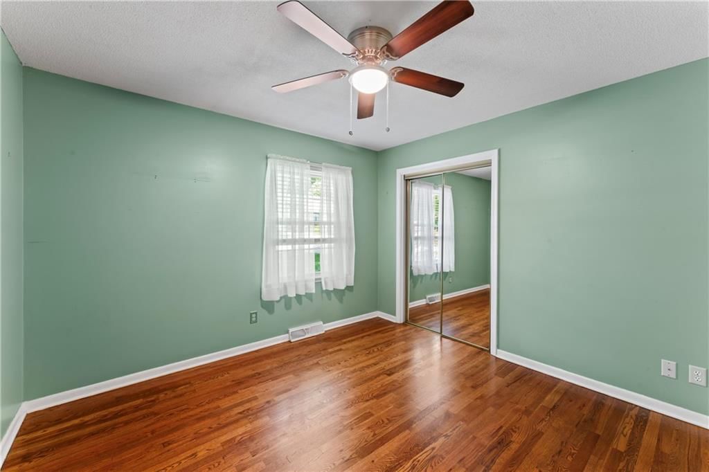 5421 Queal Drive — photo 24