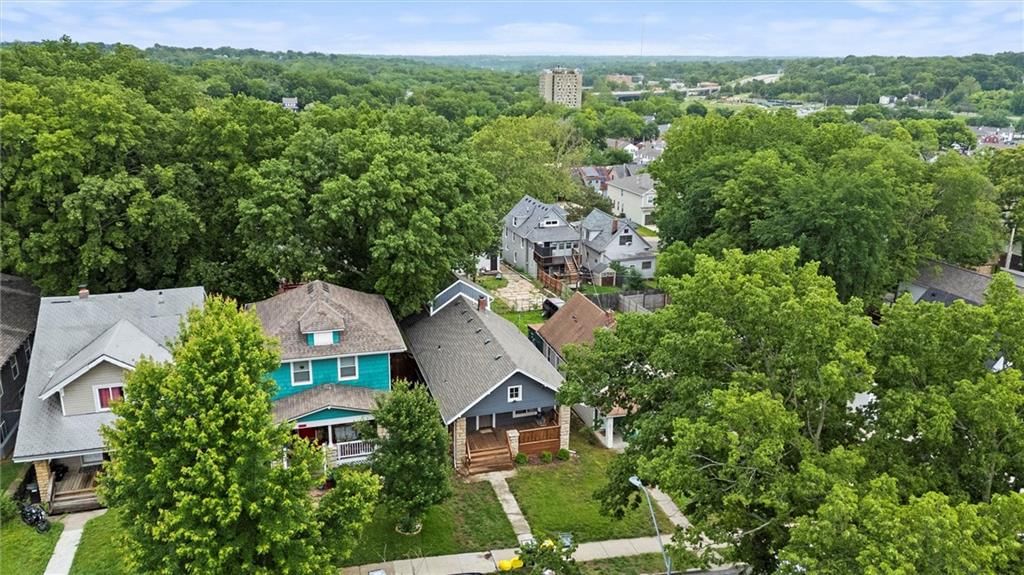 4421 Tracy Avenue — photo 26