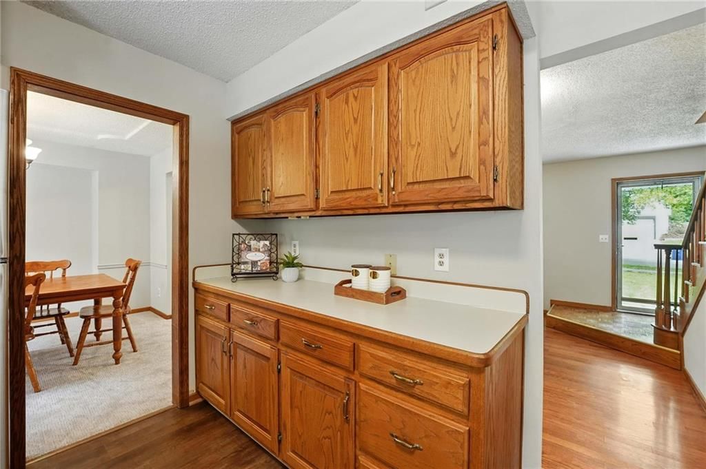 8025 Woodstone Street — photo 12
