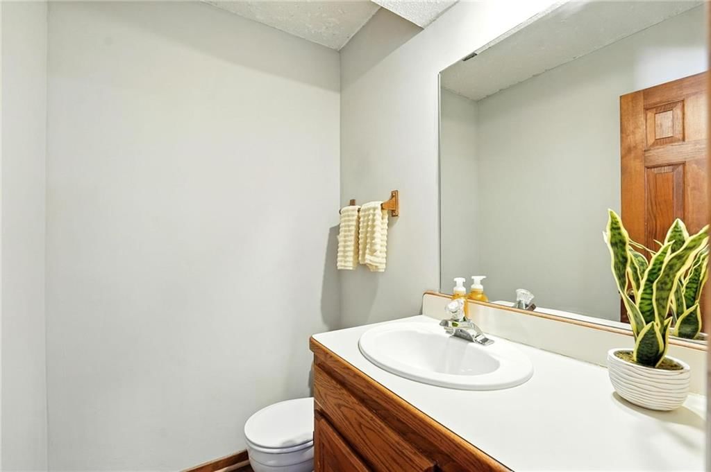 8025 Woodstone Street — photo 14