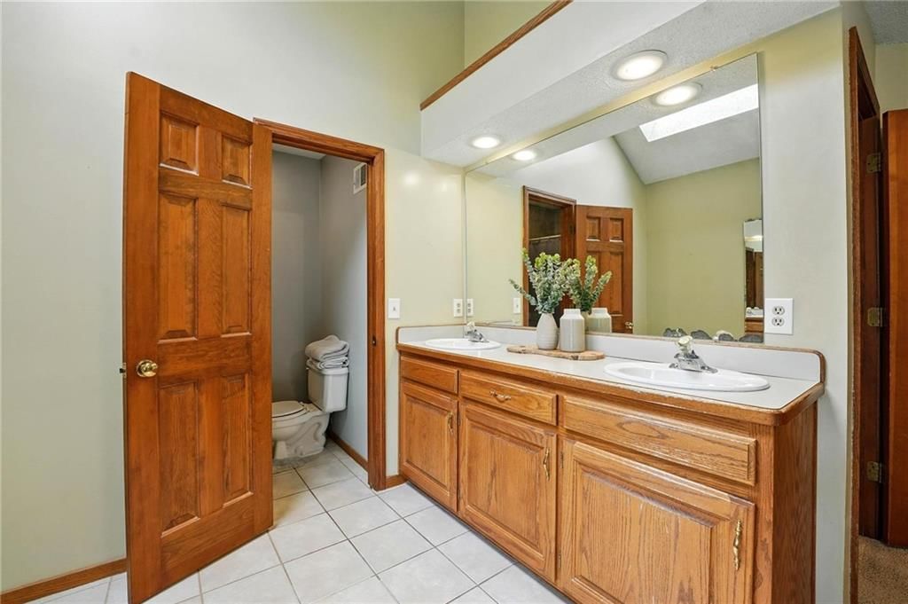 8025 Woodstone Street — photo 21