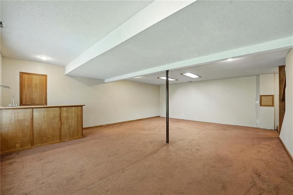 8025 Woodstone Street — photo 32
