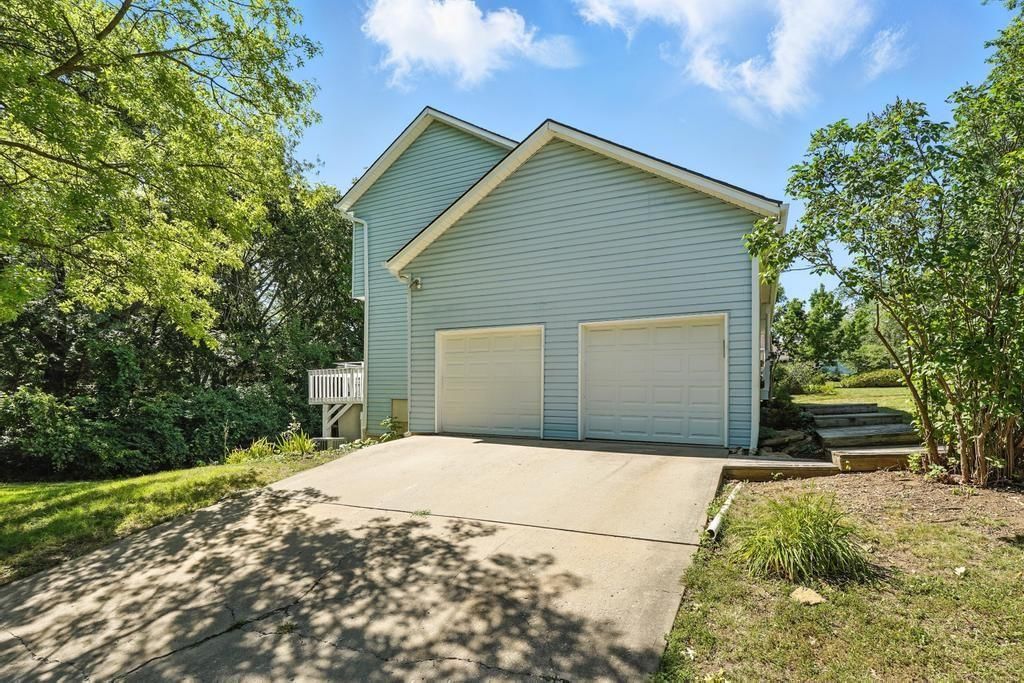 8025 Woodstone Street — photo 35