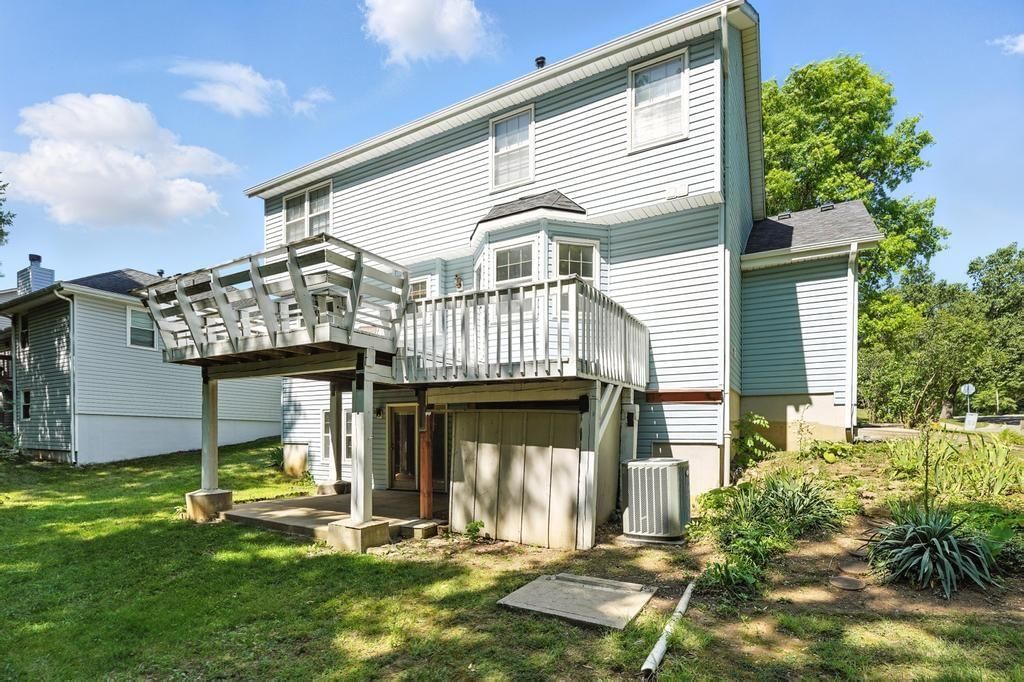8025 Woodstone Street — photo 38