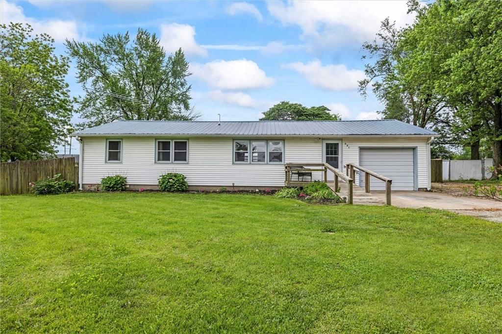 301 E 3rd Street, Montrose, MO