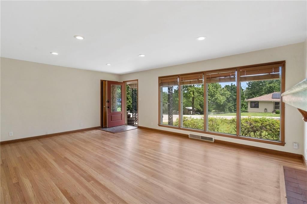 205 NW 54th Terrace — photo 4