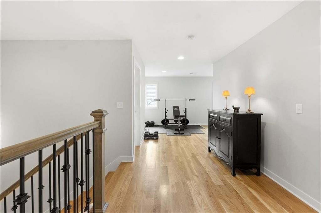 Photo 29 of 62 - 5746 N Revere Avenue