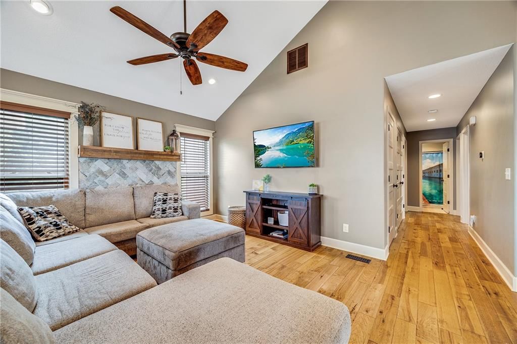 12301 White Oak Street — photo 8