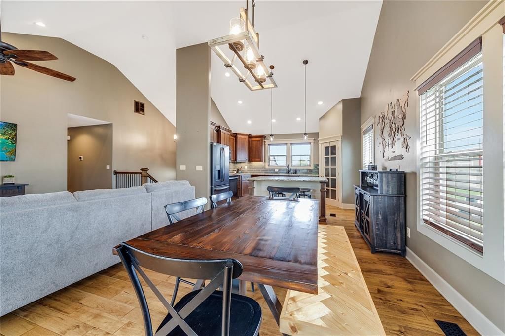 12301 White Oak Street — photo 10