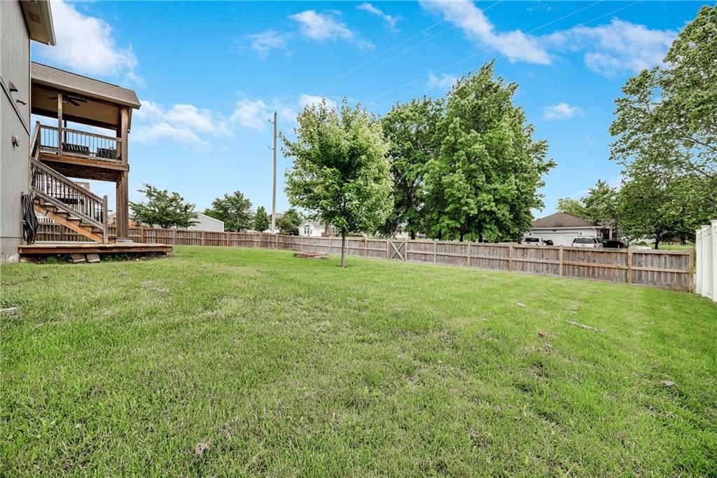 12301 White Oak Street — photo 29