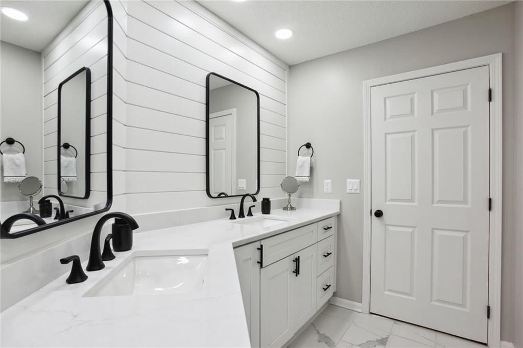 4732 Roundtree Court — photo 17