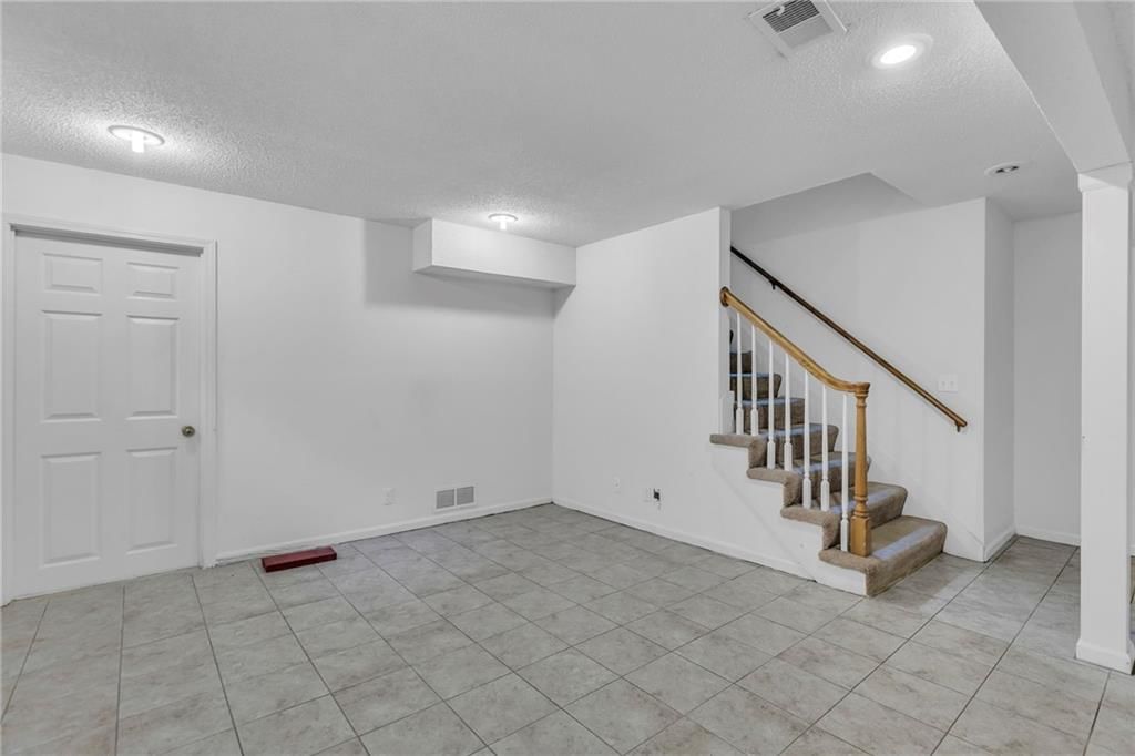 11524 Flint Street — photo 35