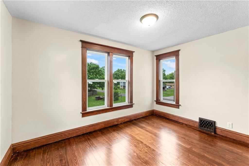 107 Poplar Street — photo 26