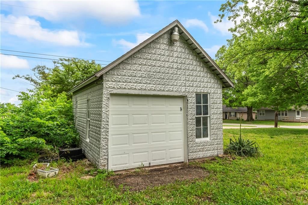 107 Poplar Street — photo 42
