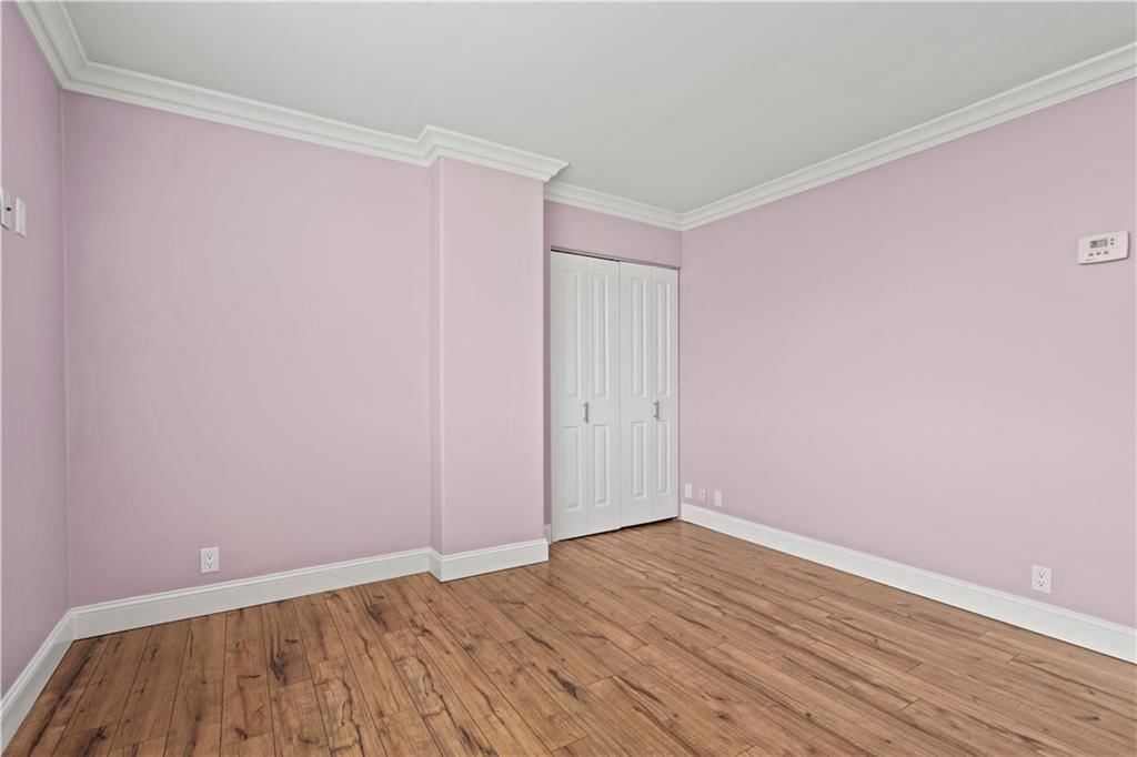 700 E 8th Street — photo 12