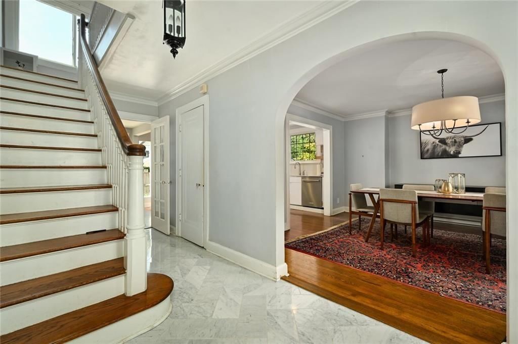 Photo 6 of 34 - 35 W 70th Street