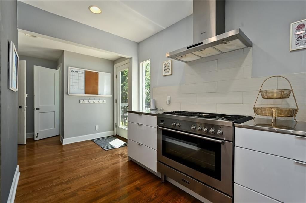 Photo 17 of 34 - 35 W 70th Street
