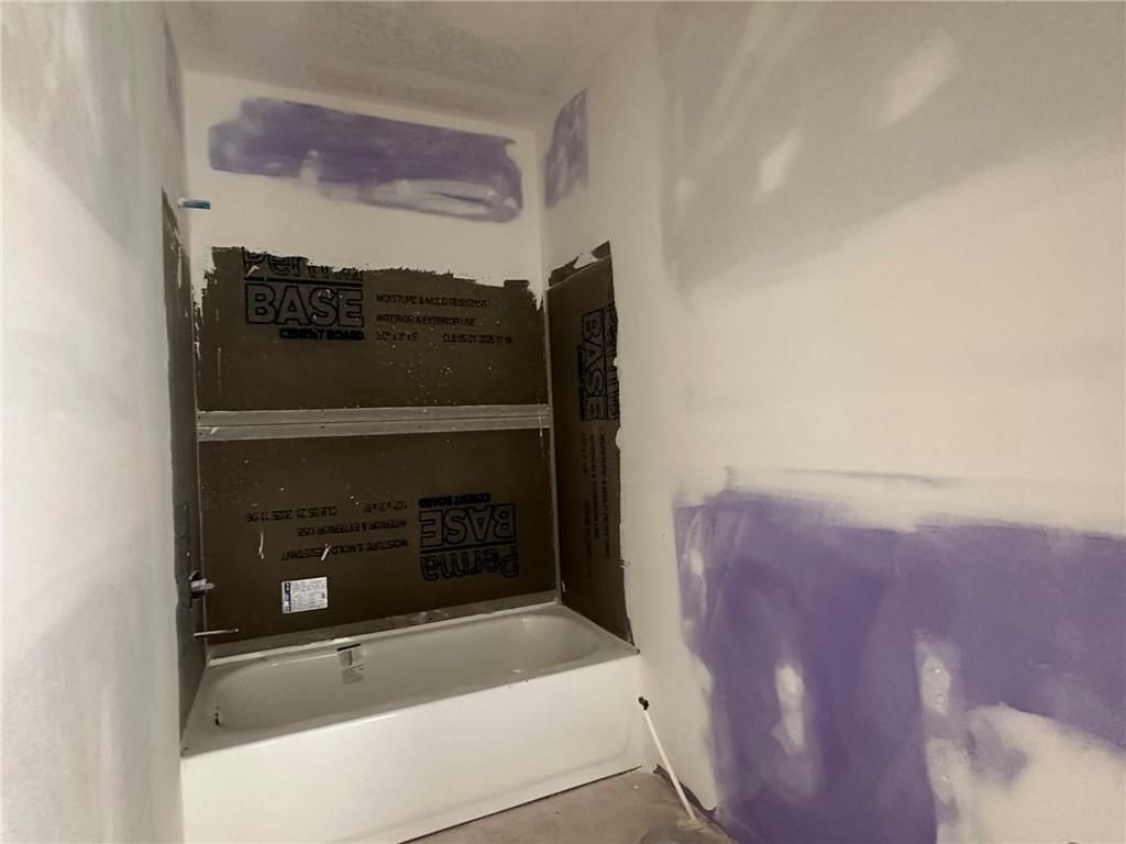 Photo 8 of 79 - 17162 S Hall Street