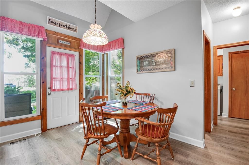 Photo 9 of 33 - 8215 W 150th Street