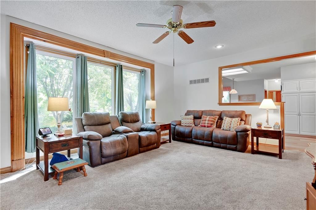 Photo 12 of 33 - 8215 W 150th Street