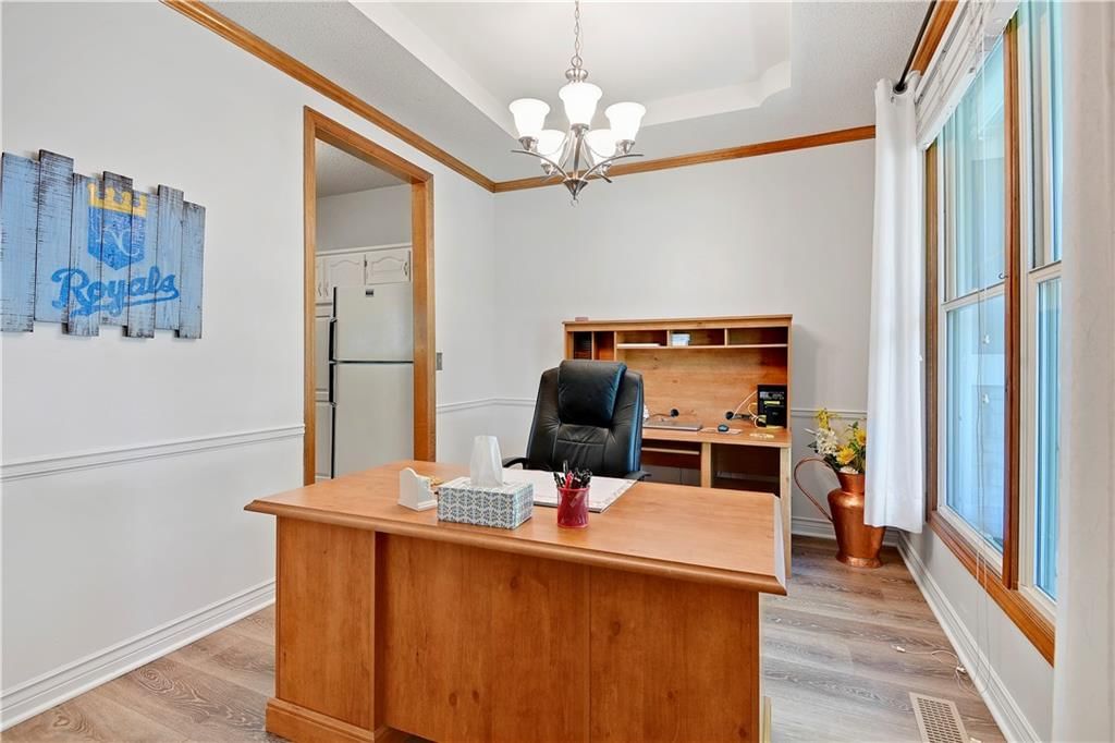Photo 16 of 33 - 8215 W 150th Street