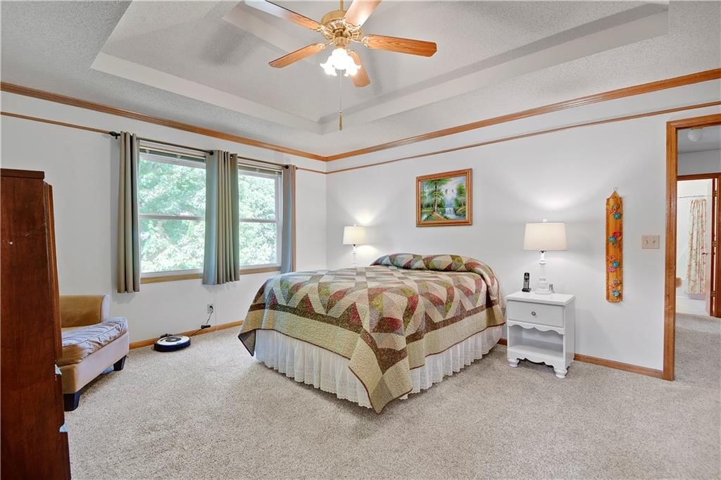 Photo 18 of 33 - 8215 W 150th Street