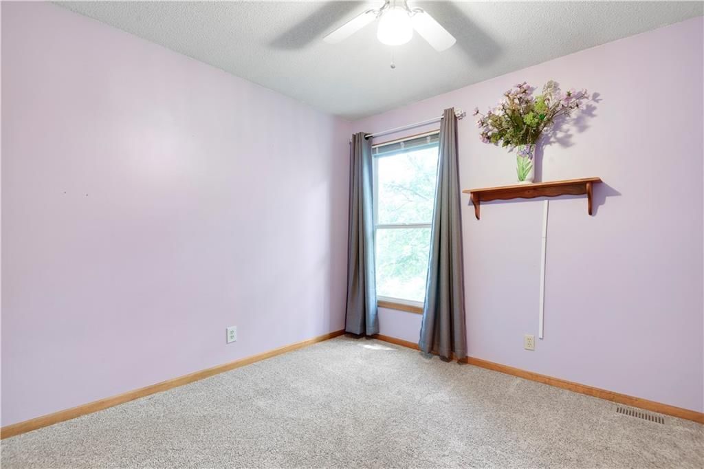 Photo 24 of 33 - 8215 W 150th Street