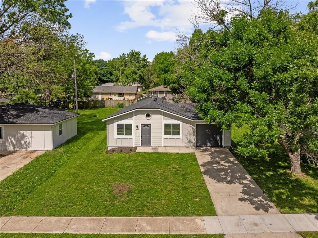 423 N Walnut Street — photo 3